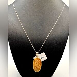 New Elegant 925 Sterling Silver Fossilized Coral Pendant w/a 925 Necklace